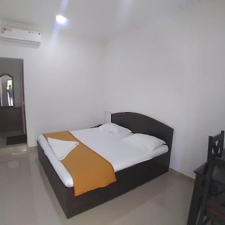 Thabasiya Resorts Kuzhittura Luaran gambar